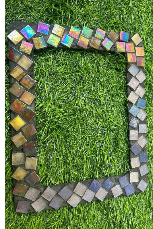 DIY Mosaic Photoframe